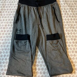 Under Armour Men's Black and Gray Athletic Shorts